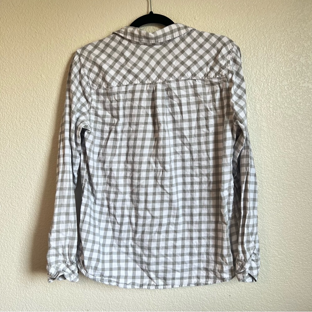 CHAPS Grey & White Flannel Plaid Button-Down Shirt – Size Medium - Picture 2 of 7